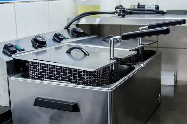 Do czego służy frytownica gastronomiczna?